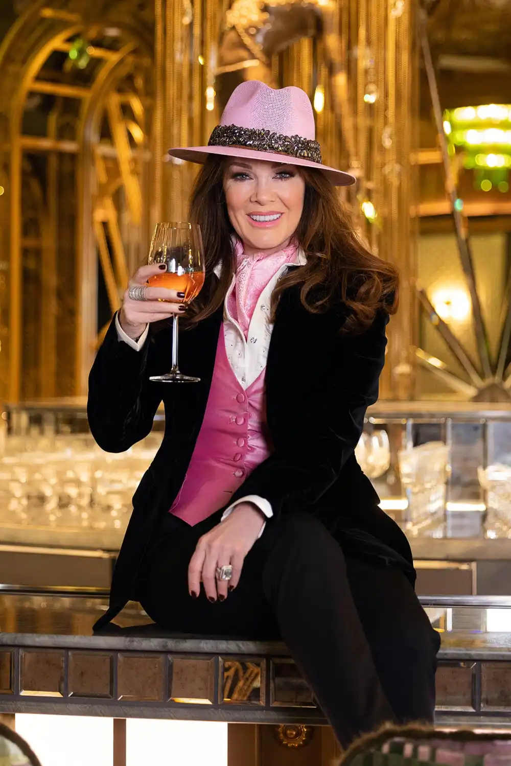 How Lisa Vanderpump s New Restaurant Pinky s Is a Nod to the Gangster Vibe of Old School Vegas 228
