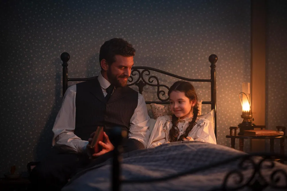 How Miss Scarlet Explains The Duke s Extended Absence in Season 5 Premiere &mdash; How It Affects Eliza Miss Scarlet and the Duke Stuart 015 018