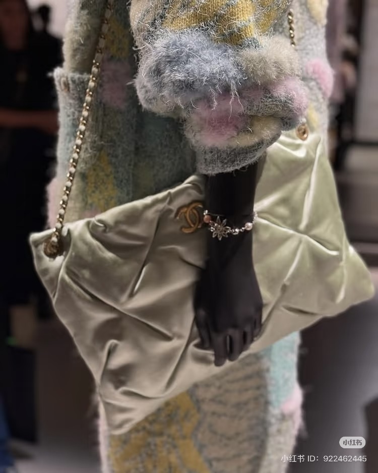 chanel mètiers d'art 2024/25 bags