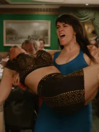 Abbi Jacobson carries Ilana Glazer in 'Broad City.'