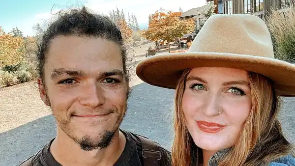 Jacob Roloff’s Wife Isabel Says She Asked Doctors to Take Photos of Gallbladder in Surgery: ‘Graphic