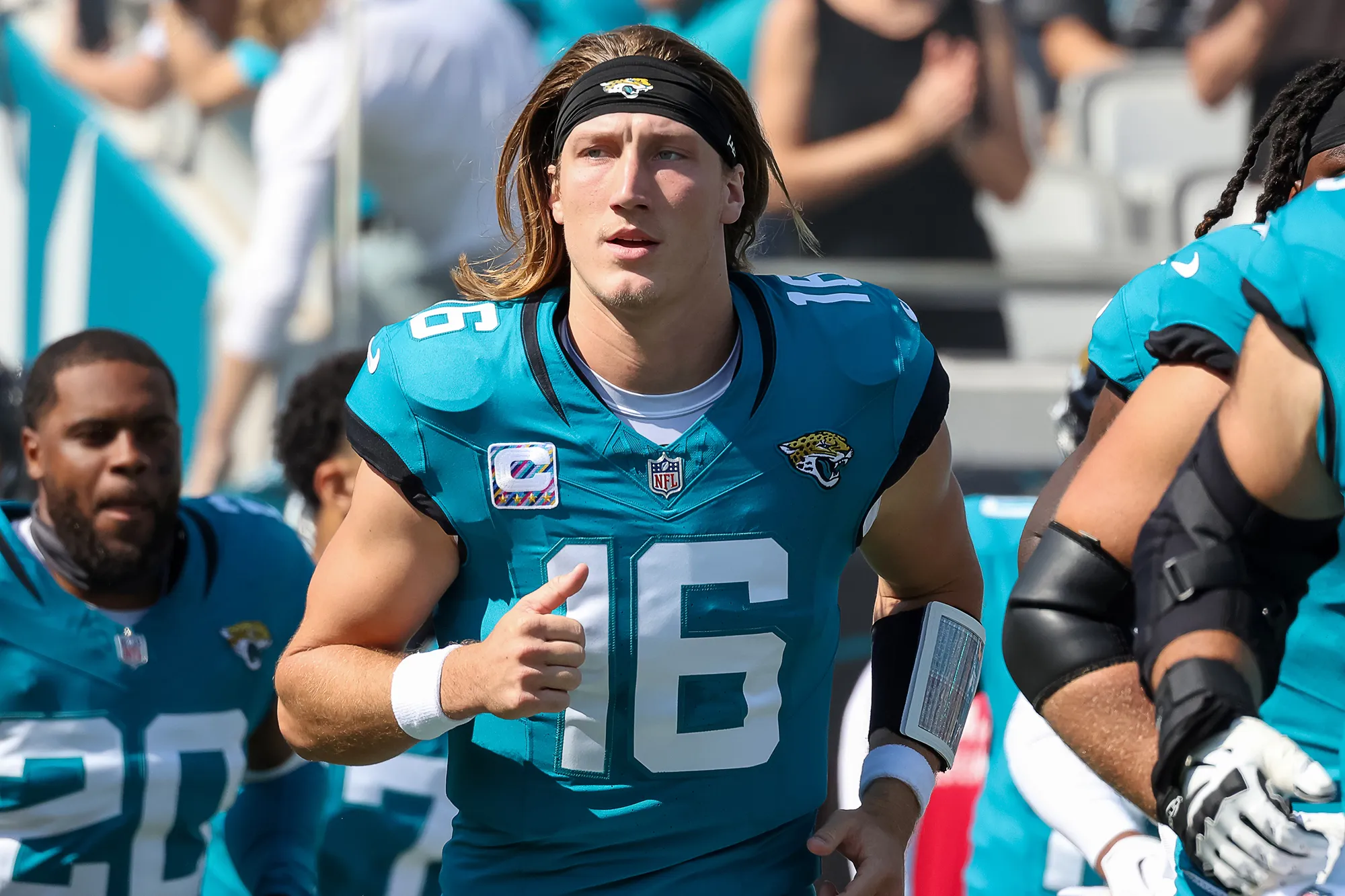 Jaguars QB Trevor Lawrence Injured in Brutal Helmet Hit That Sparked Massive On-Field Fight