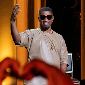 Jamie Foxx Addresses His Mysterious 2023 Health Scare Biggest Revelations From Netflix Special 215