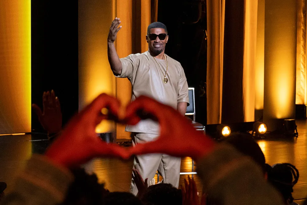 Jamie Foxx aborda su misterioso problema de salud de 2023 Las mayores revelaciones del especial de Netflix 215