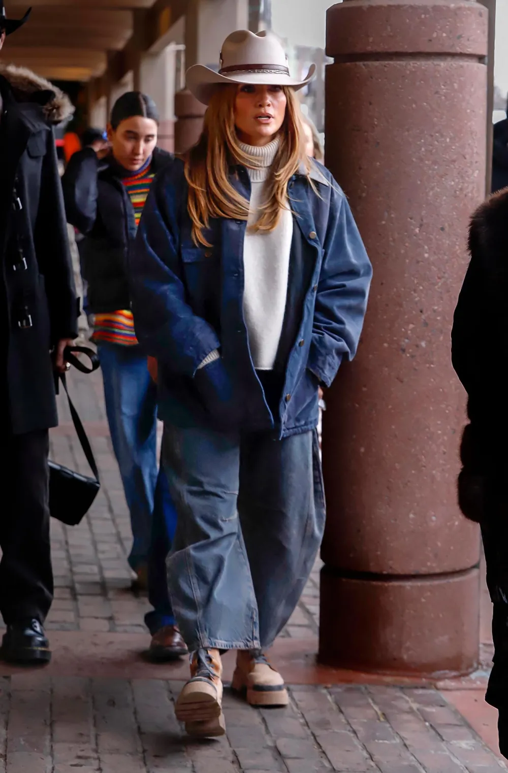 Jennifer Lopez Is Cowgirl Chic on Aspen Trip
