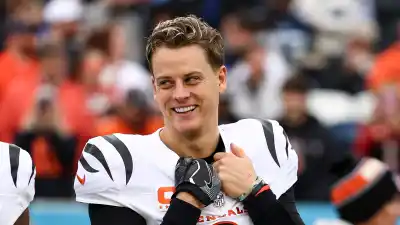 Joe Burrow Gifted His Offensive Linemen Authentic Japanese Katana Swords