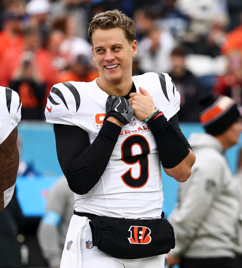 Joe Burrow Gifted His Offensive Linemen Authentic Japanese Katana Swords