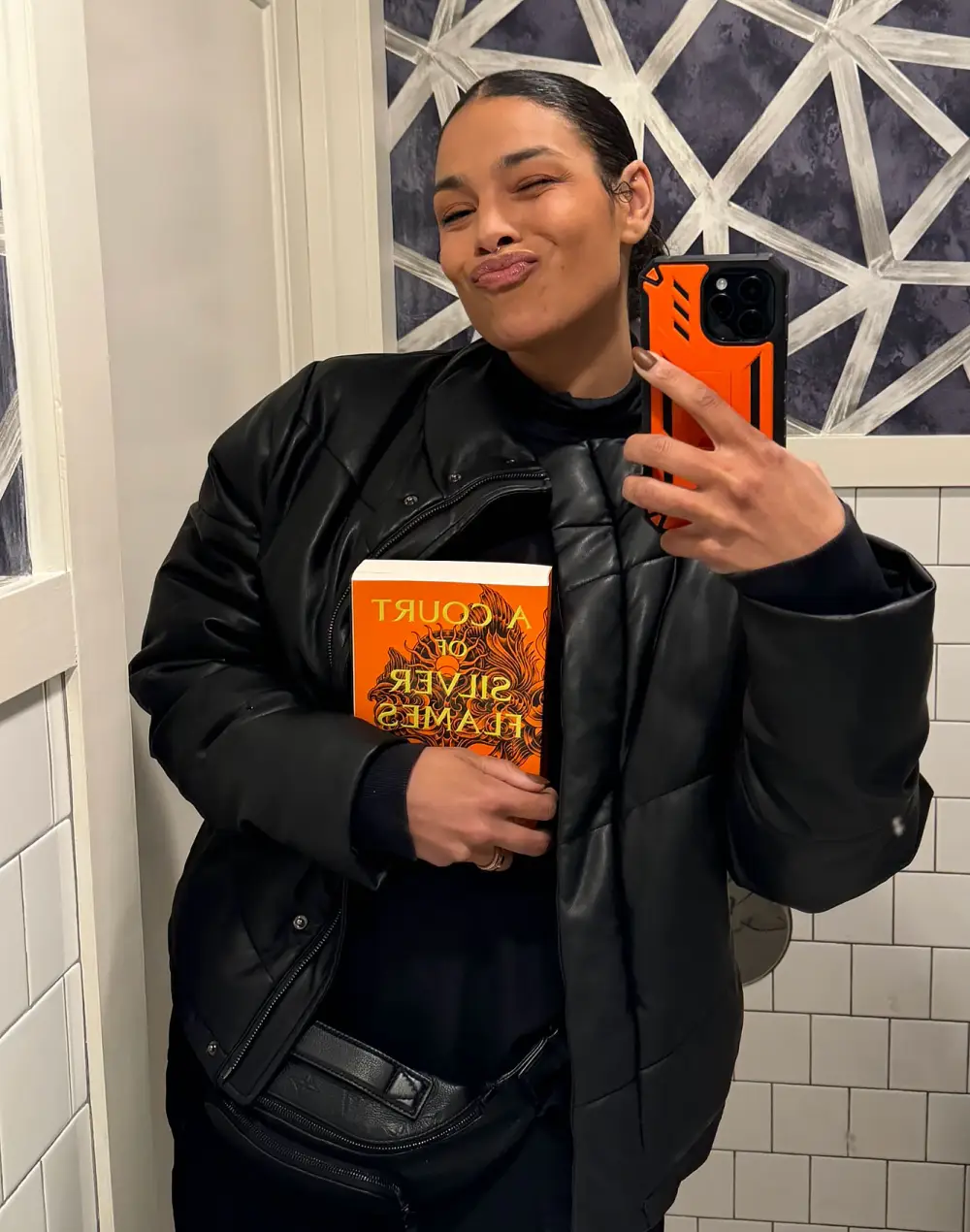 Jordin Sparks X These Celebs Love A Court of Thorns and Roses