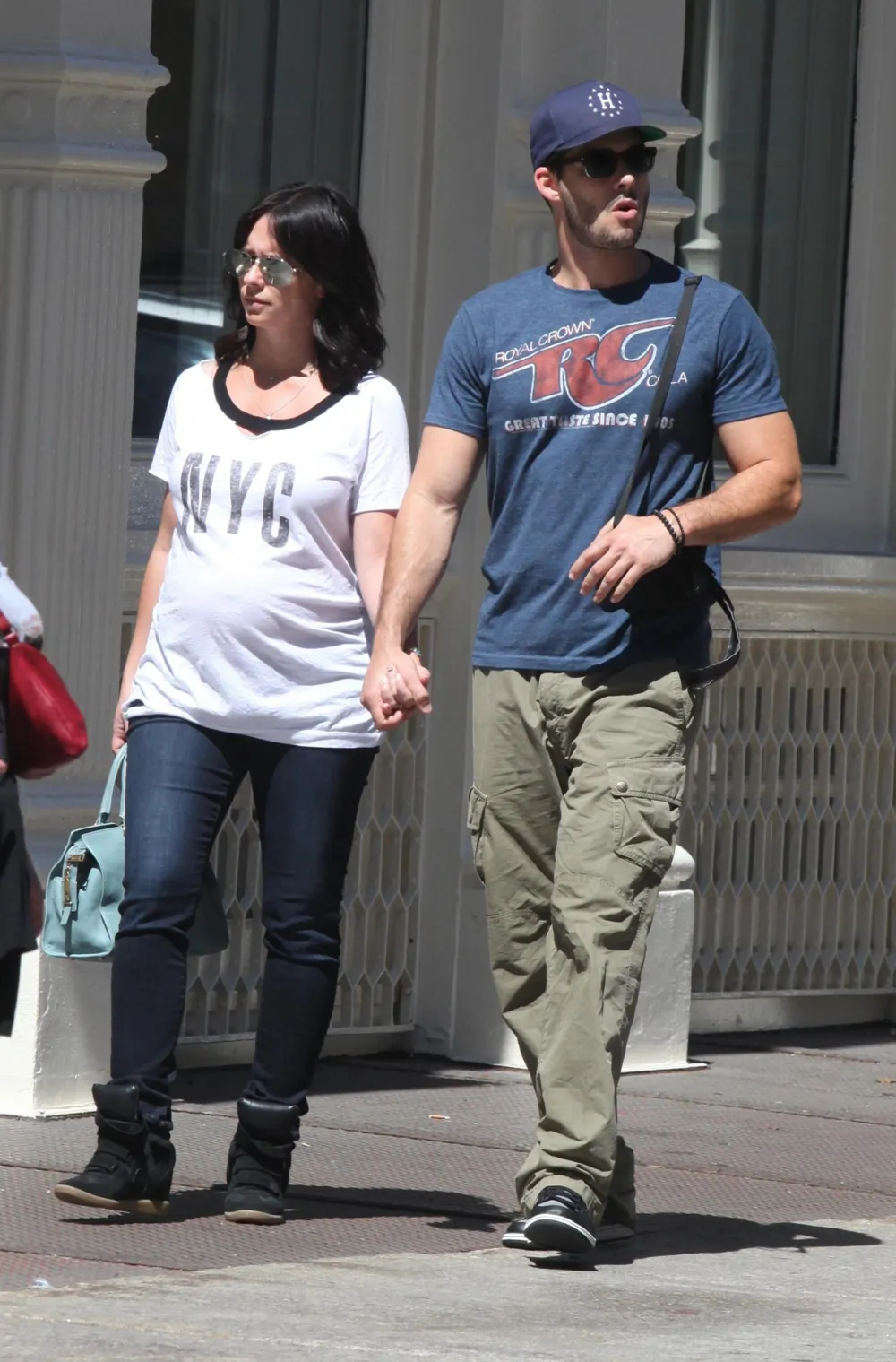 Jennifer Love Hewitt and Husband Brian Hallisays Relationship Timeline