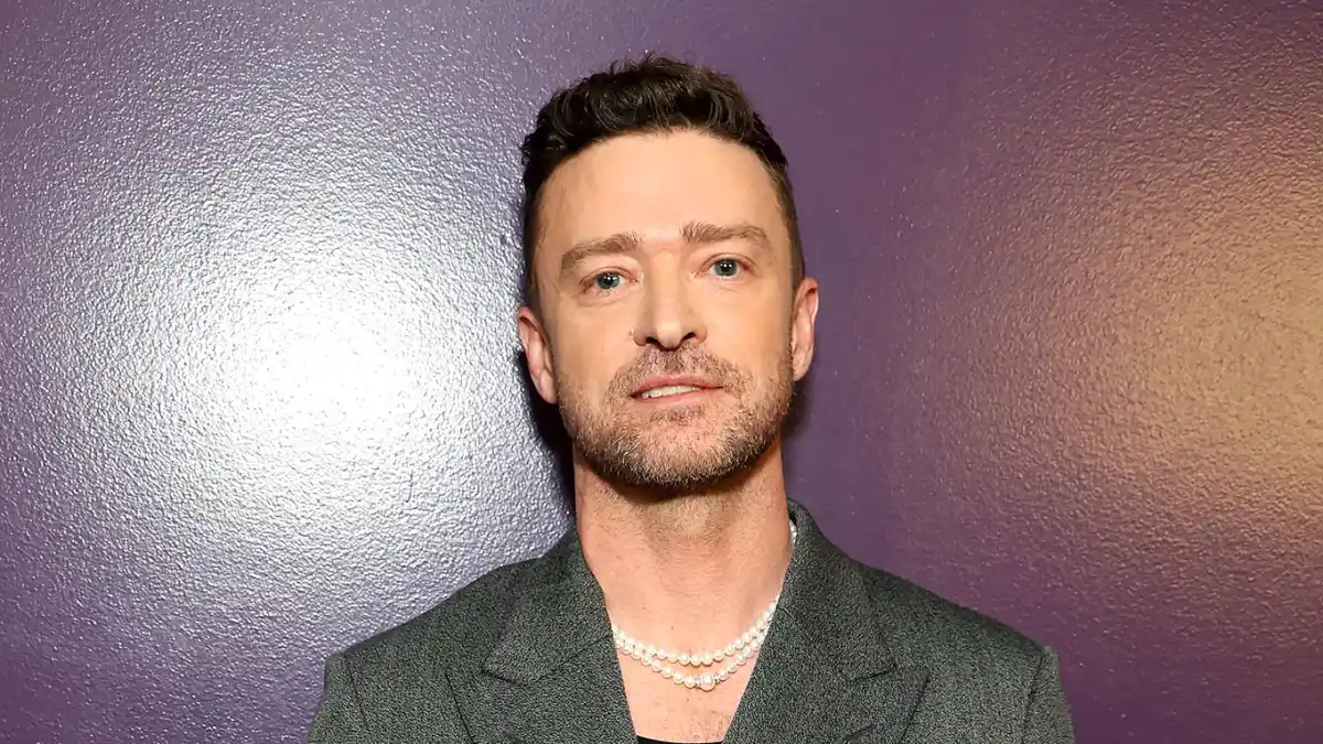 Justin Timberlake Wears Longer Shirt After Buldge Incident