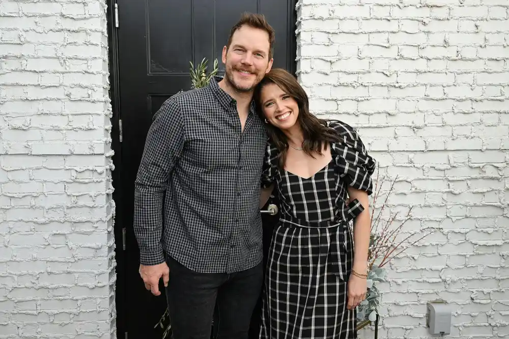 Katherine Schwarzenegger Shares 1st Glimpse of Her and Chris Pratt s Newborn Baby Ford 208