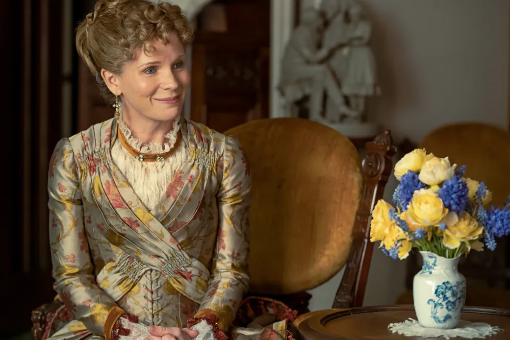 Kelli O Hara Jokingly Cant Talk Gilded Age Season 3 Without Being Sued