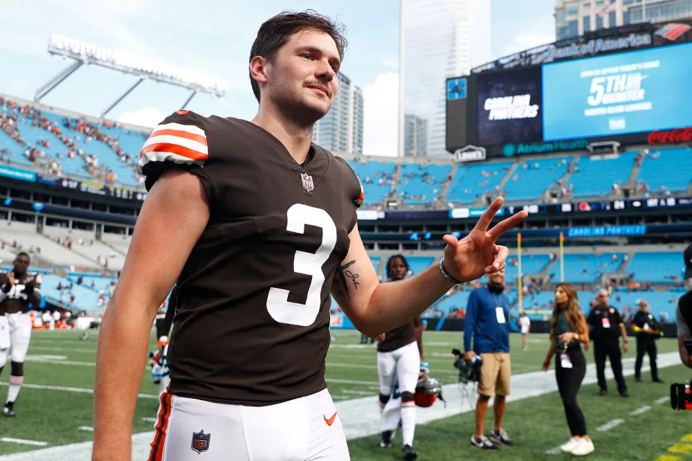 Kicker Cade York Details Romance With Cowboys Cheerleader Zoe Dale