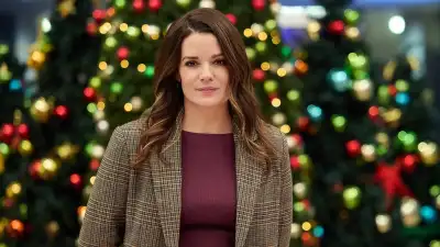 Kimberley Sustad Says She Has Imposter Syndrome Writing Hallmark Movies I m Miss Congeniality 262