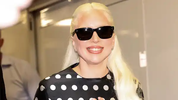 Lady Gaga Engagement Ring on Carpool Karaoke