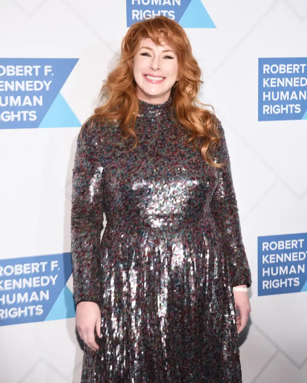 Law Order SVUs Diane Neal Planning to Sell Almost Everything for Charity