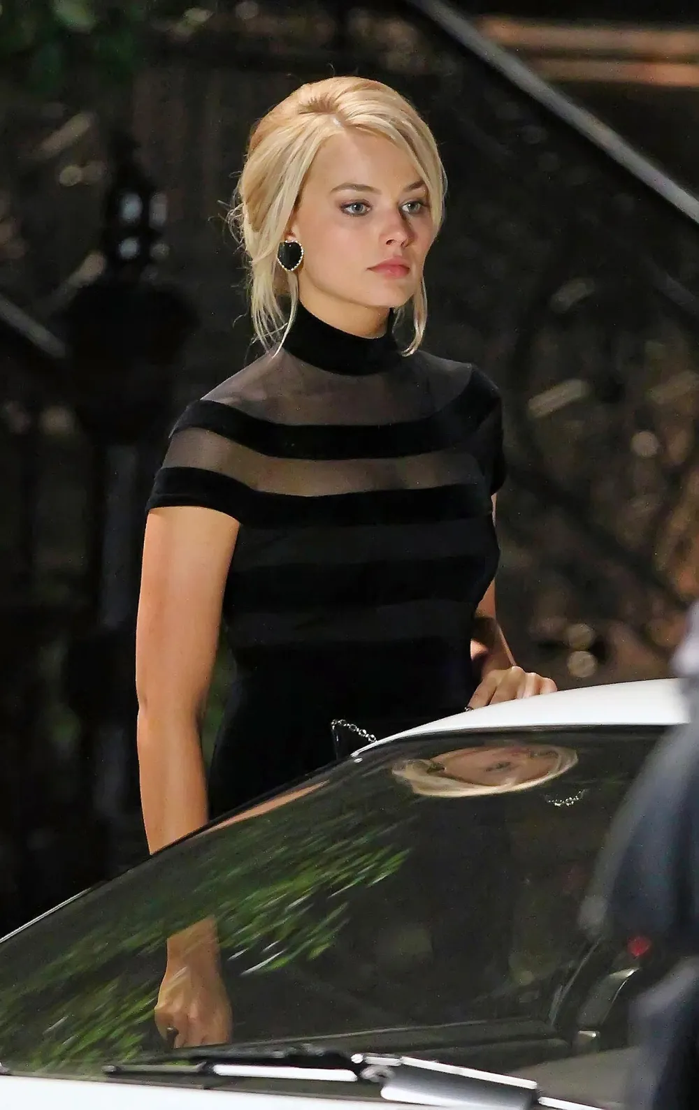 Margot Robbie Says Wolf of Wall Street Full Frontal Nudity Was Her Idea Rejected Offer for Robe