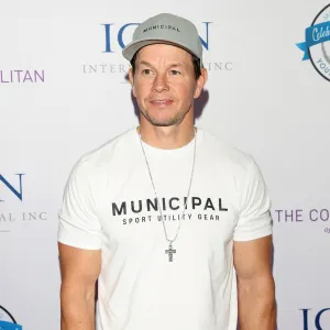 Mark Wahlberg Strips Down for a 4 AM Christmas Morning Cold Plunge