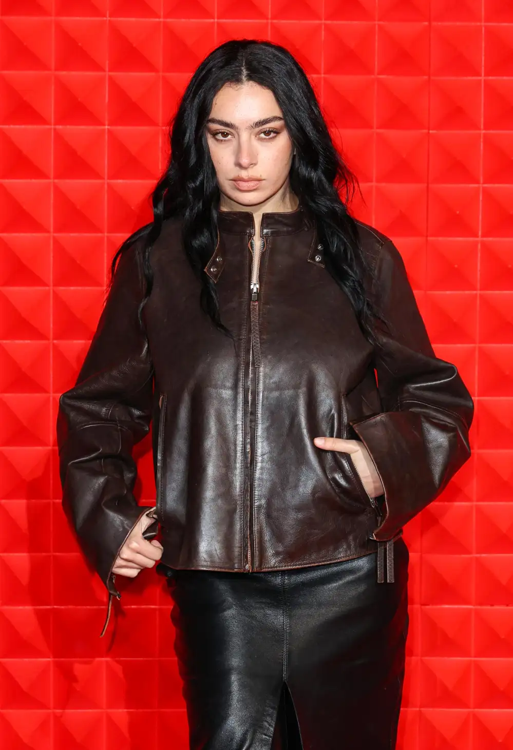 Matt Healy Defends Charli XCX After Azealia Banks Criticized Her Appearance 951