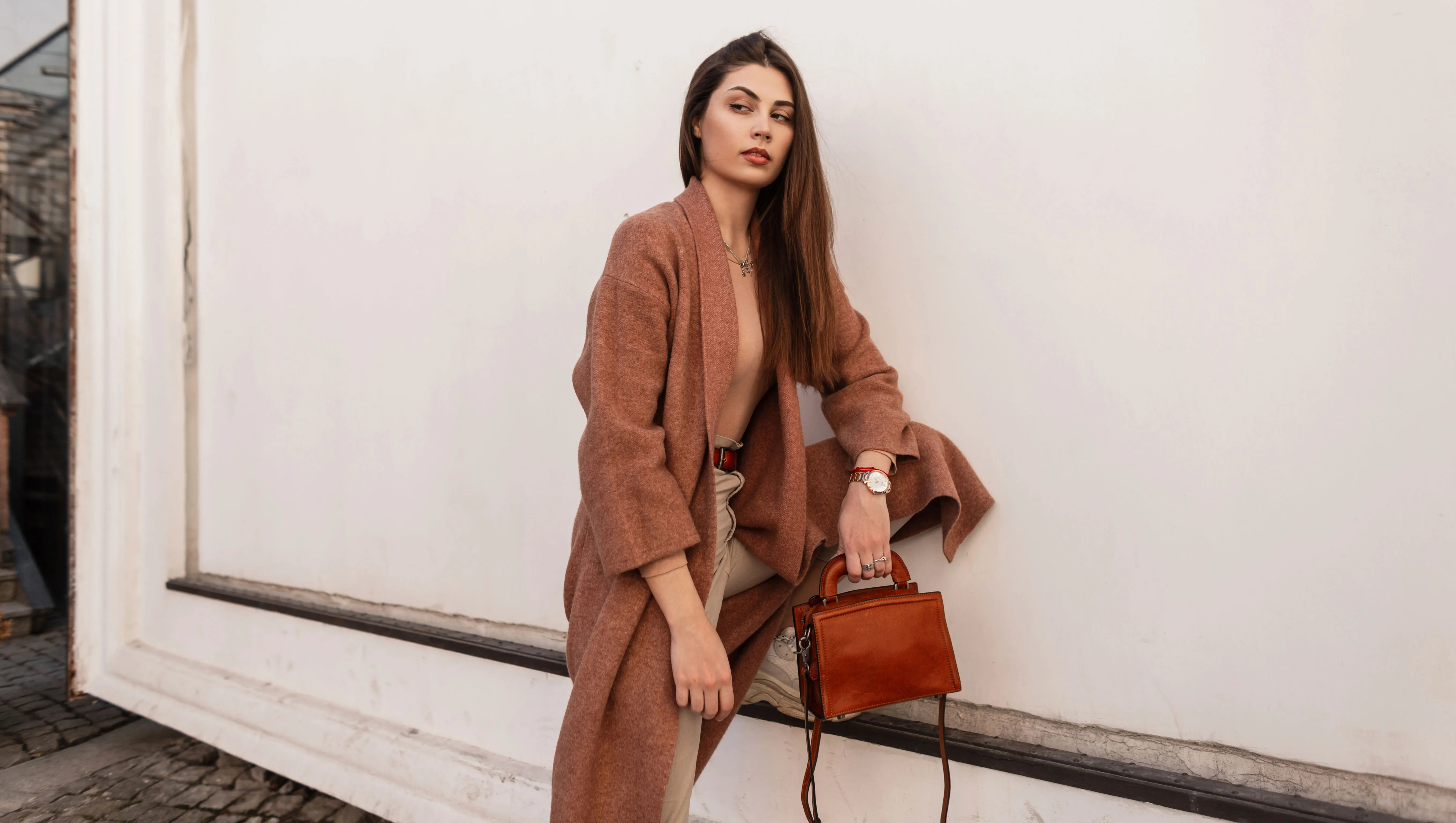 Mocha-Mousse-Color-of-the-Year-Fashion