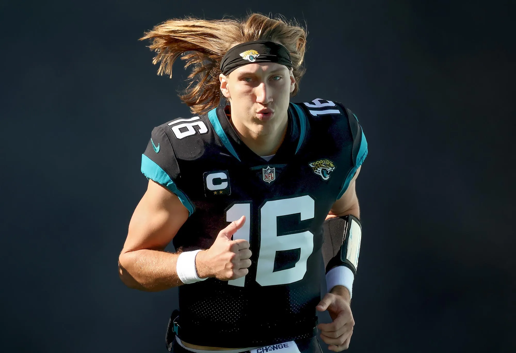 NFL Community Reacts to Brutal Hit on Jacksonville Jaguars QB Trevor Lawrence