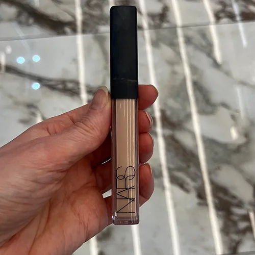 NARS Radiant Creamy Concealer with Medium Coverage