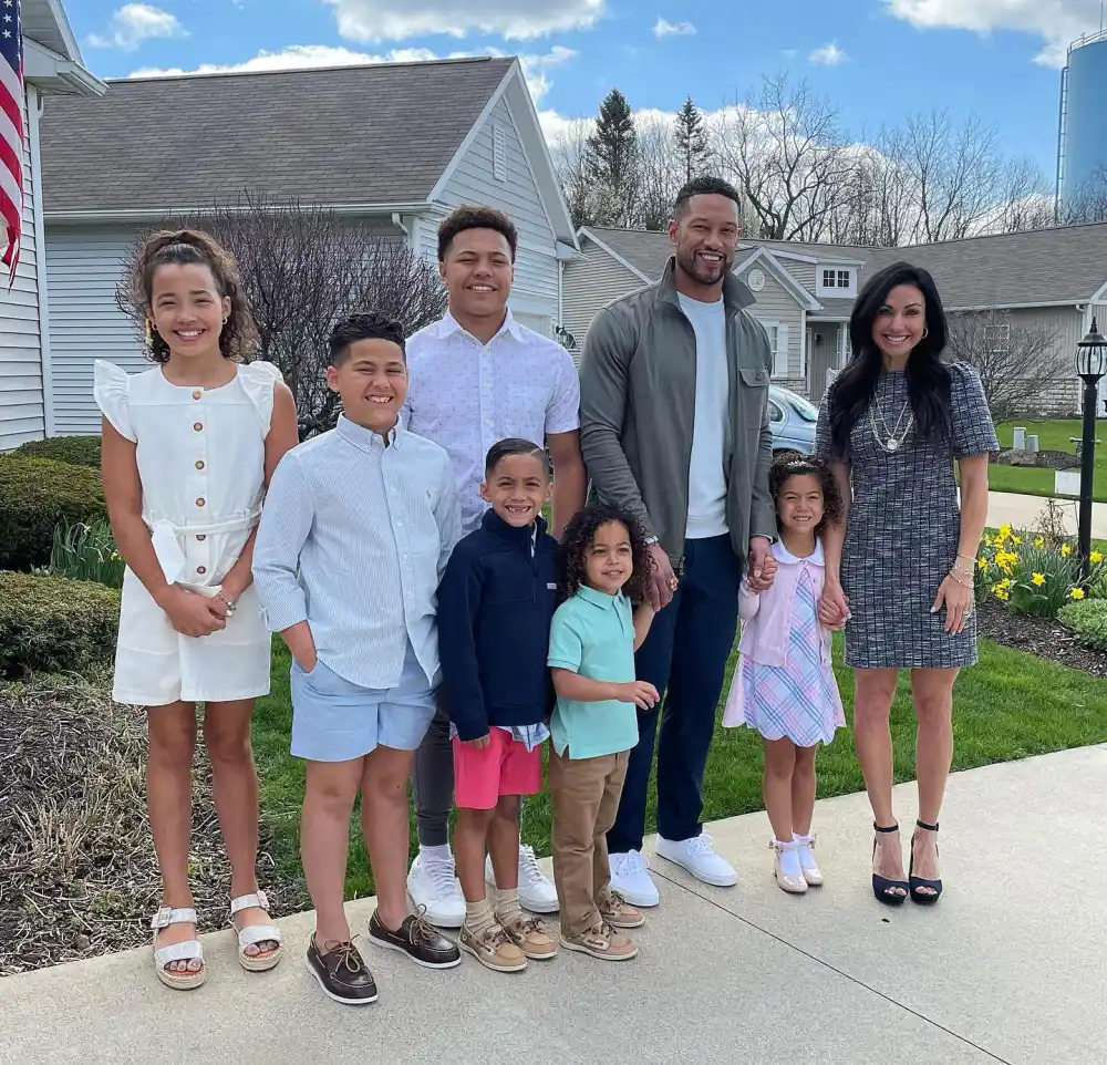 Notre Dame Head Coach Marcus Freeman s Family Guide His Wife Joanna and Their 6 Kids 570