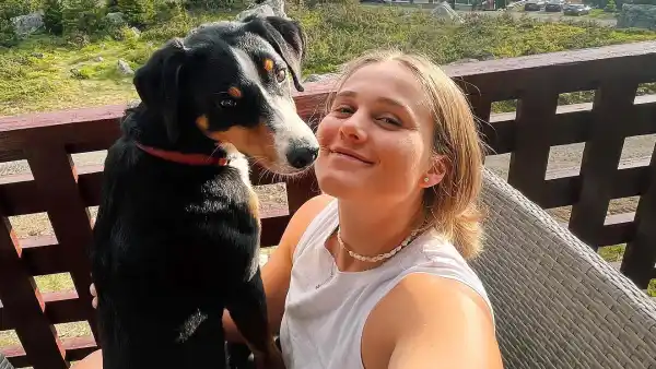 Olympic Snowboarder Sophie Hediger 26 Dies in Avalanche in Switzerland