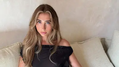 OnlyFans Influencer Lily Phillips Breaks Down After Sleeping With 100 Men in 1 Day 399