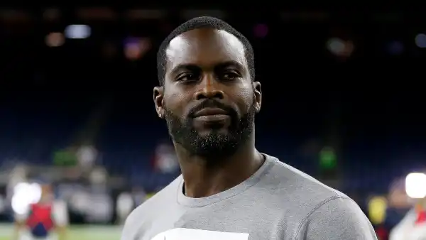PETA Issues Response to Michael Vick New Collegiate Head Coaching Job