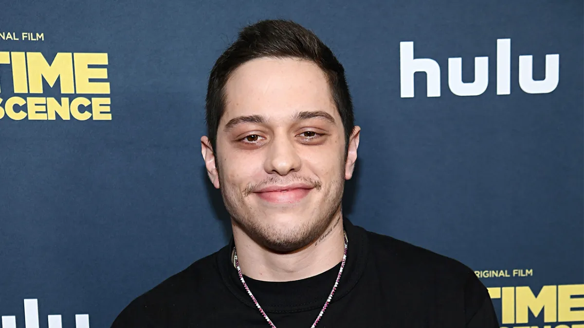 Pete Davidson Reveals SNL Cast Salary