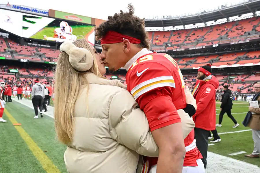 Pregnant Brittany Mahomes Goes Cozy in Caramel for Husband Patrick Mahomes' Chiefs Away Game