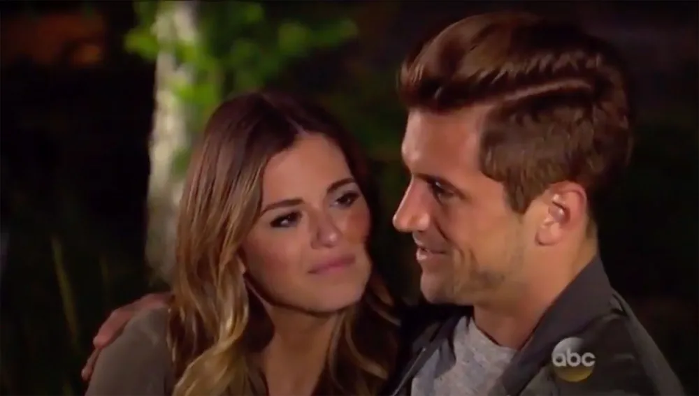 Revisit The Bachelorette Scene Aaron Rodgers Is So Mad About 02