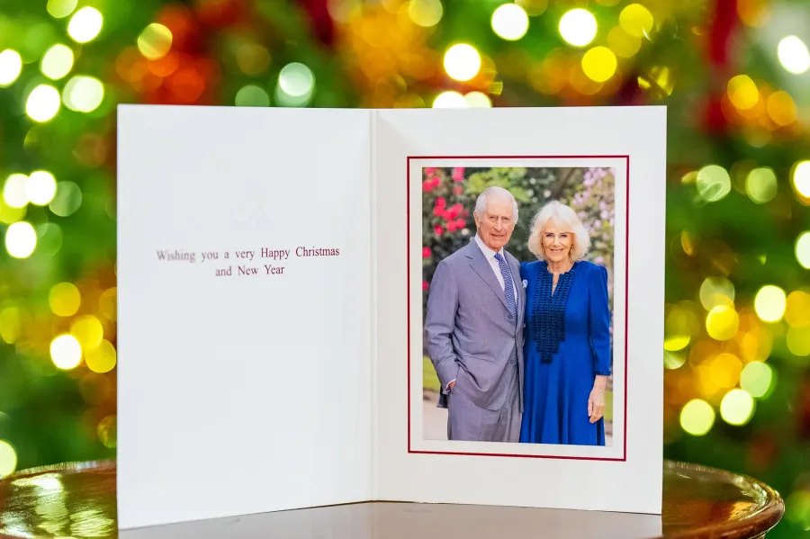 Royal Family s Merriest Holiday Cards Through the Years 150