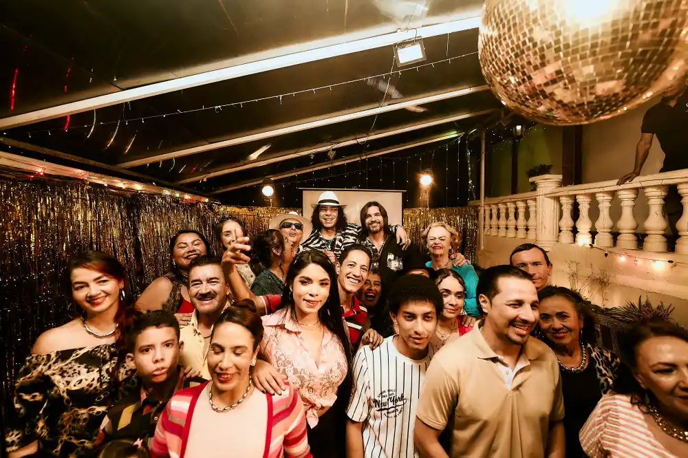 Ryan Castro y Juanes.