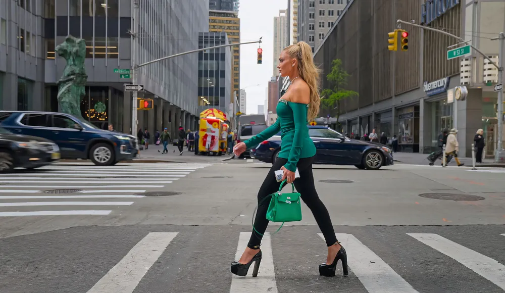 Selling the City Eleanora