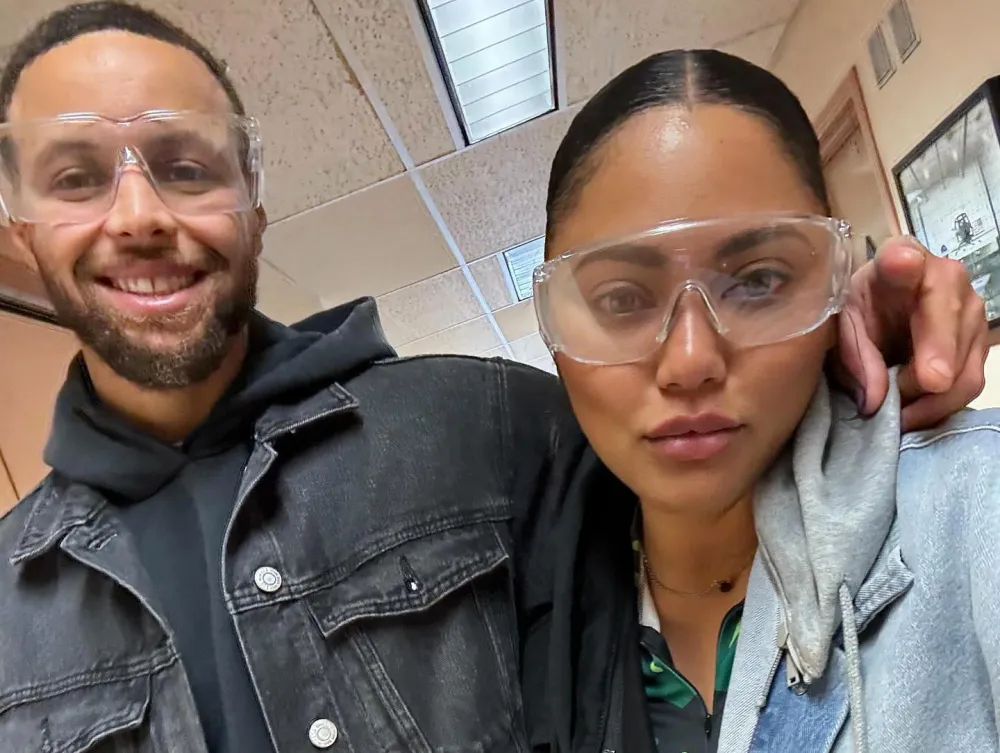 Steph Curry Took Wife Ayesha Curry to a NASA Research Center for the Best Day Date Ever 637