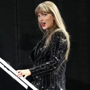 Taylor Swift Receives Sweet Birthday Message From Children's Mercy Hospital Patients She Visited