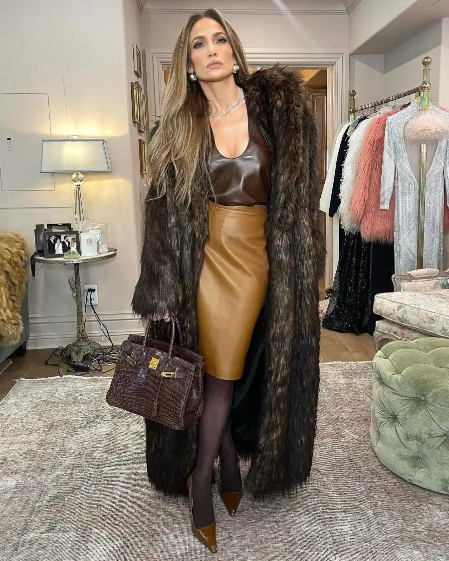 The 10 Best Celebrity Beauty Instagrams of 2024 jlo 821