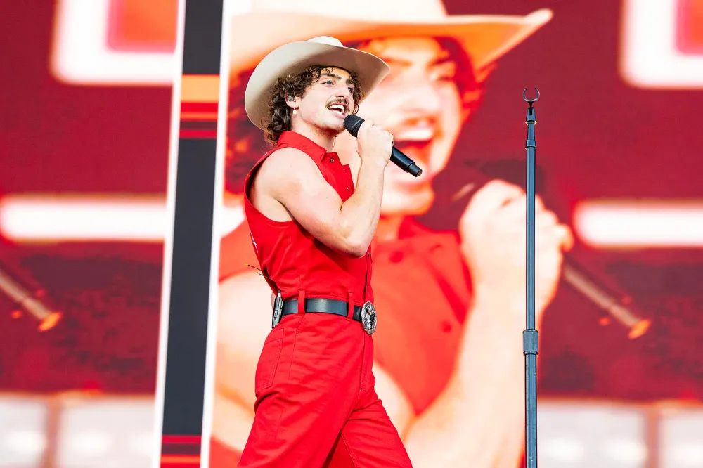 The Best Albums of 2024 Beyonce Taylor Swift Sabrina Carpenter and More 009 Benson Boone &lsquo;Fireworks Rollerblades&rsquo;