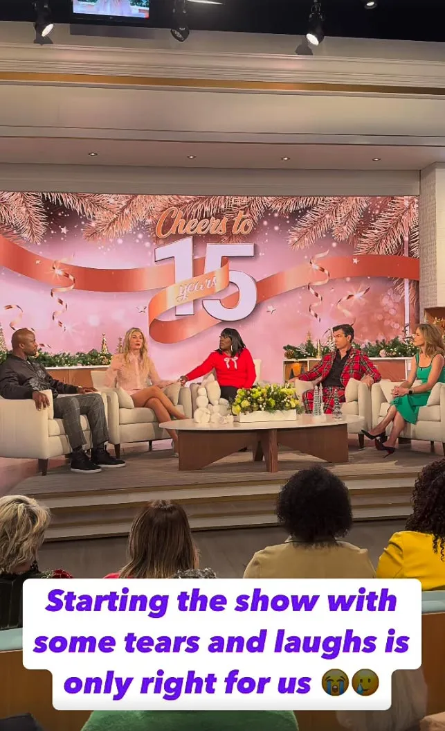 The Talk Series Finale Emotional Amanda Kloots Is Comforted by Sheryl Underwood 576