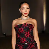 Tinashe Celeb Bio