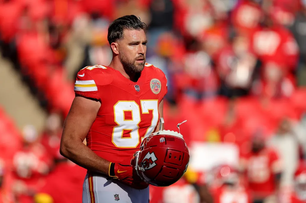 Travis Kelce Admits He s Not On the Same Page as Patrick Mahomes F ing Frustrating