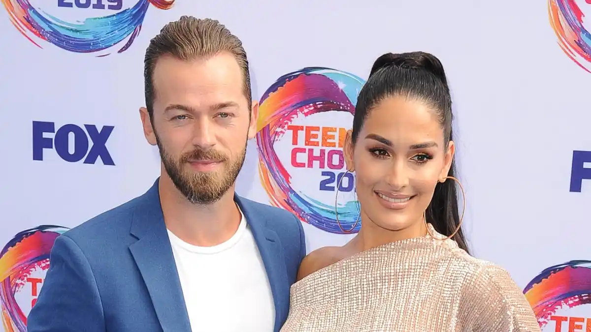 Luxury Handbag Shopping s 5 Hot Stories Nikki Garcia Discusses Divorce NFL s Trevor Lawrence Addresses Injury 850