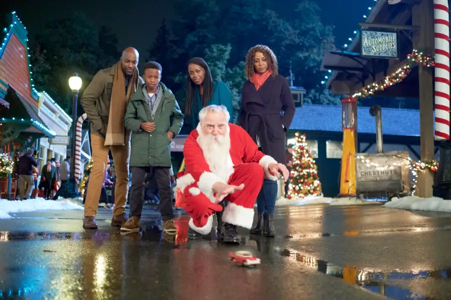 What You ll Find in Almost Every Hallmark Holiday Movie Fake Snow Christmas Tree Lightings More