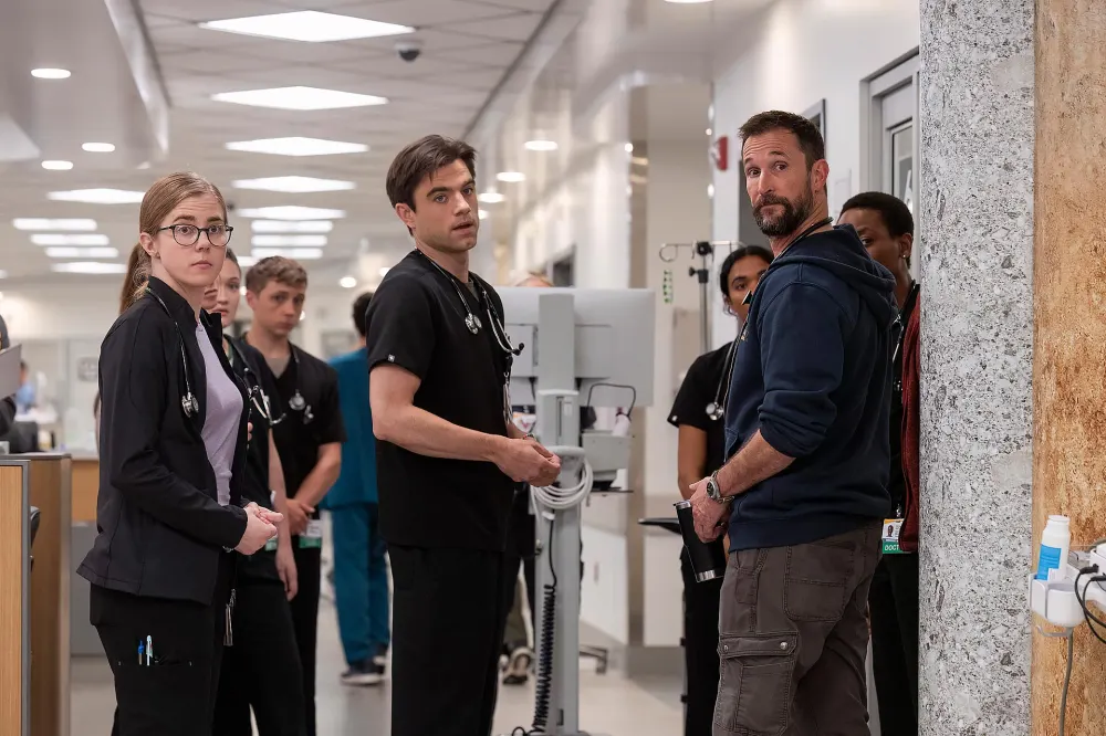 What to Know About Noah Wyle Return to Medical Dramas After ER With The Pitt 4