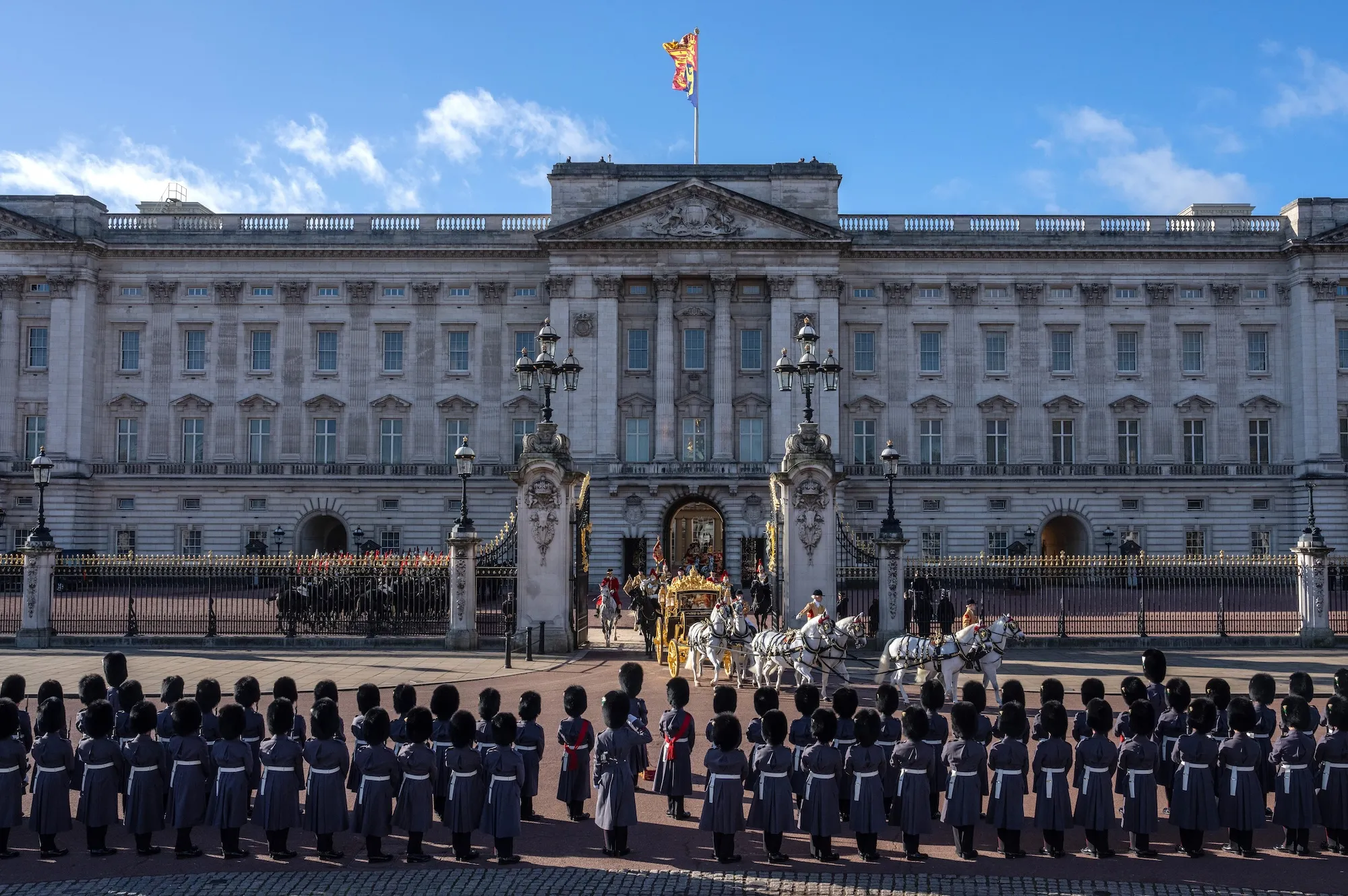 Buckingham Palace Staffer Arrested Following Christmas Party Brawl