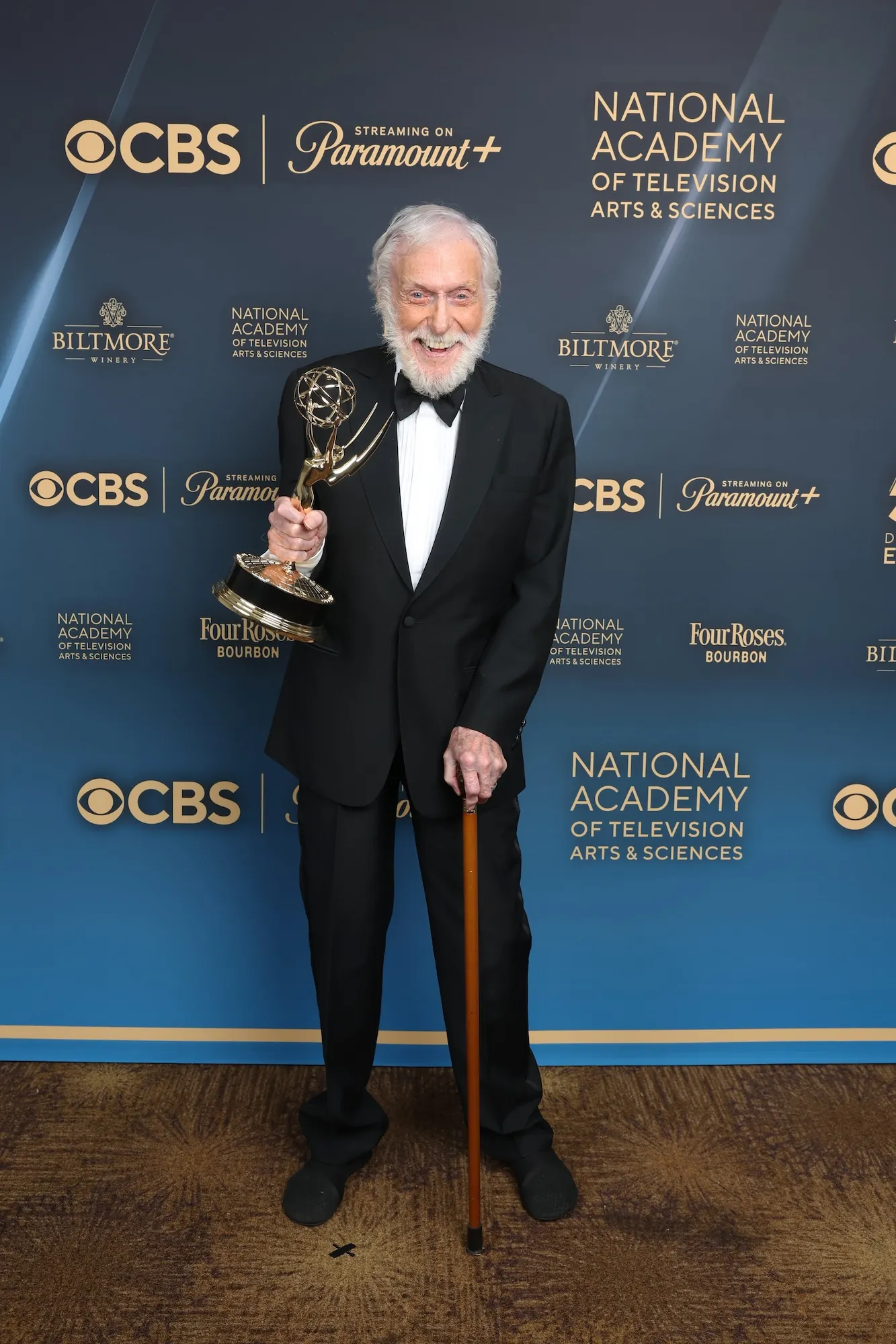 Dick Van Dyke and His Wife Evacuate Malibu Replica Luxury Handbag Amid 'Terrible' Fires