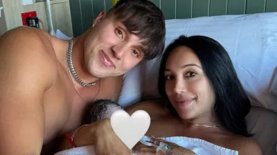 OnlyFans Model Scarlet Vas Gives Birth to Her Stepbrothers Baby