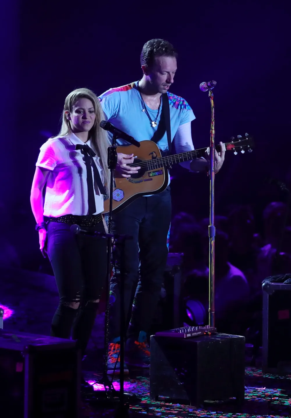 Chris Martin Checked on Shakira &lsquo;Every Day&rsquo; Amid Gerard Pique Split
